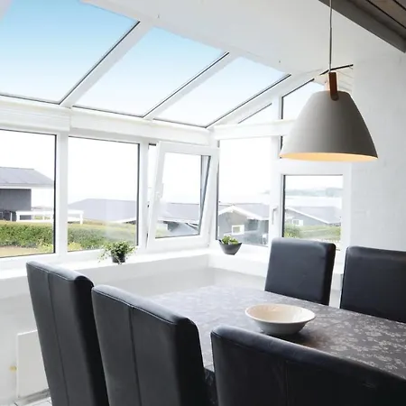 Awesome In W/ Wifi And 3 Bedrooms Vakantiehuis